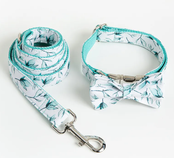 Leaf Print Dog Collar & Leash Set