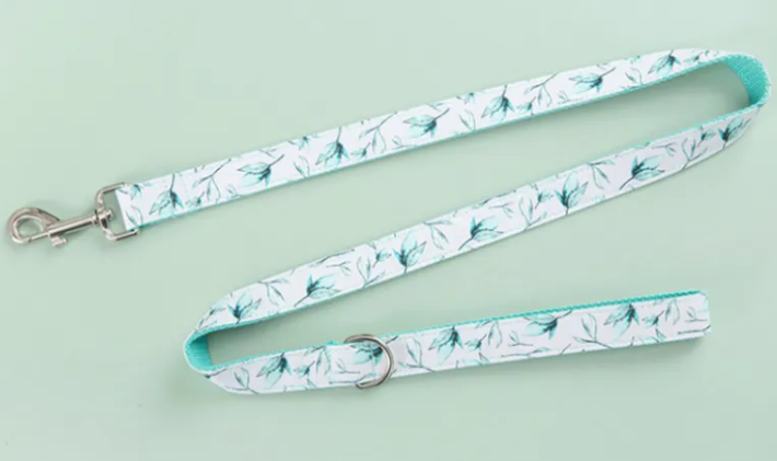 Leaf Print Dog Collar & Leash Set