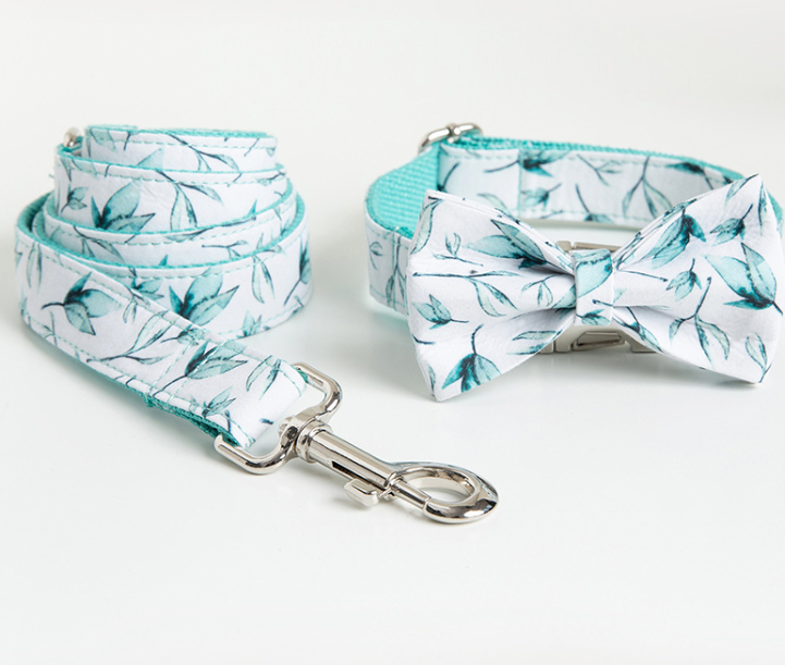 Leaf Print Dog Collar & Leash Set